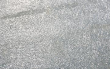 Hest Bank laminate fibreglass or shingles?